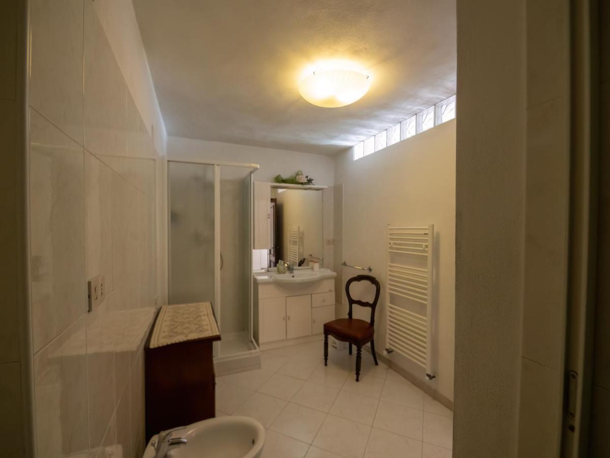 Tra Gli Ulivi Bed & Breakfast Pietra Ligure Bagian luar foto